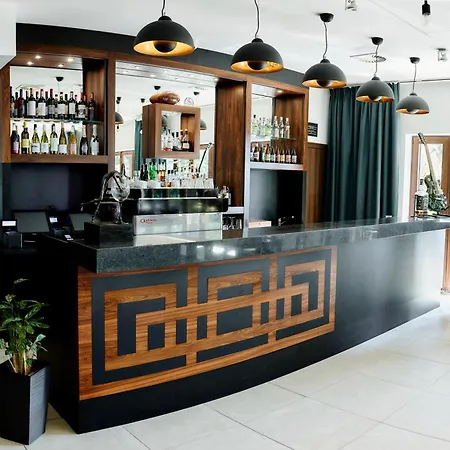 Hotel M Club Lake Resort-3